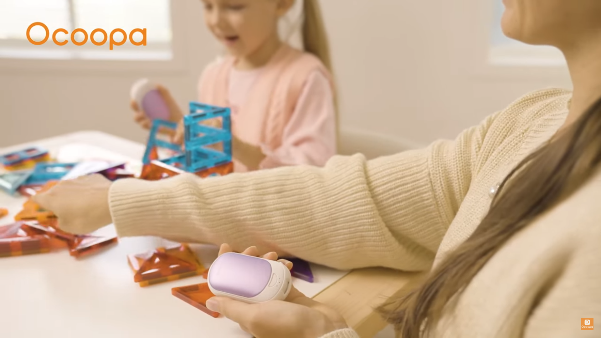 Load video: Ocoopa UT3 Lite, Magnetic Rechargeable Hand Warmers 2-in-1,Ultra lightweight &amp; Thin, Perfect Gifts.